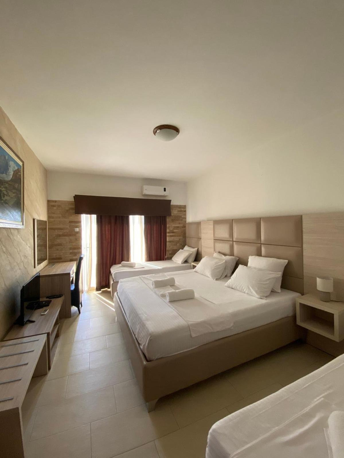 אולסינץ' Imperial Hotel מראה חיצוני תמונה